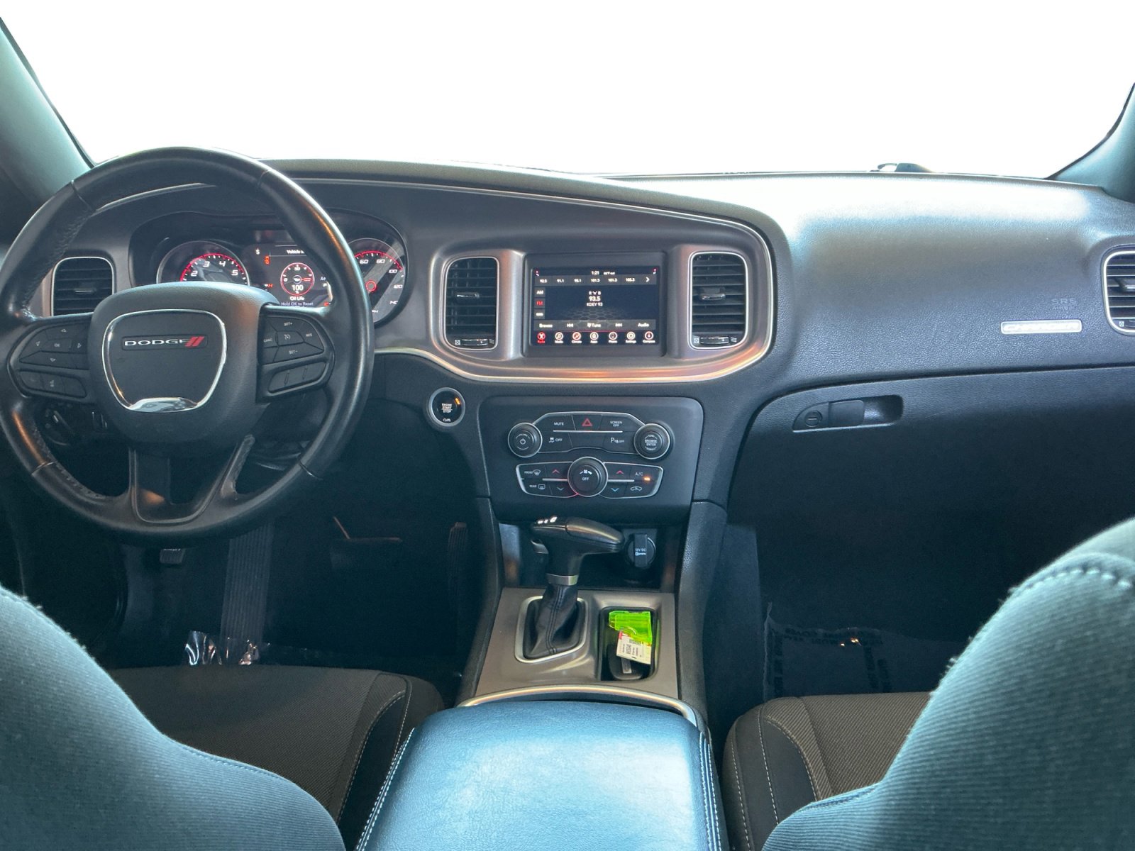 Used 2022 Dodge Charger SXT image 11