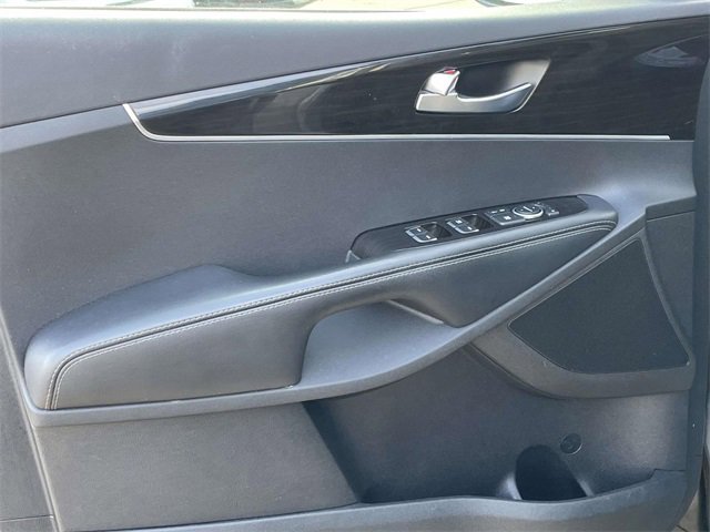 Used 2020 Kia Sorento L image 14