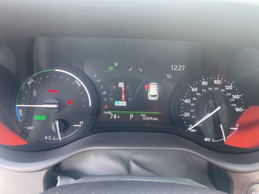 Used 2025 Toyota Sienna XLE image 27