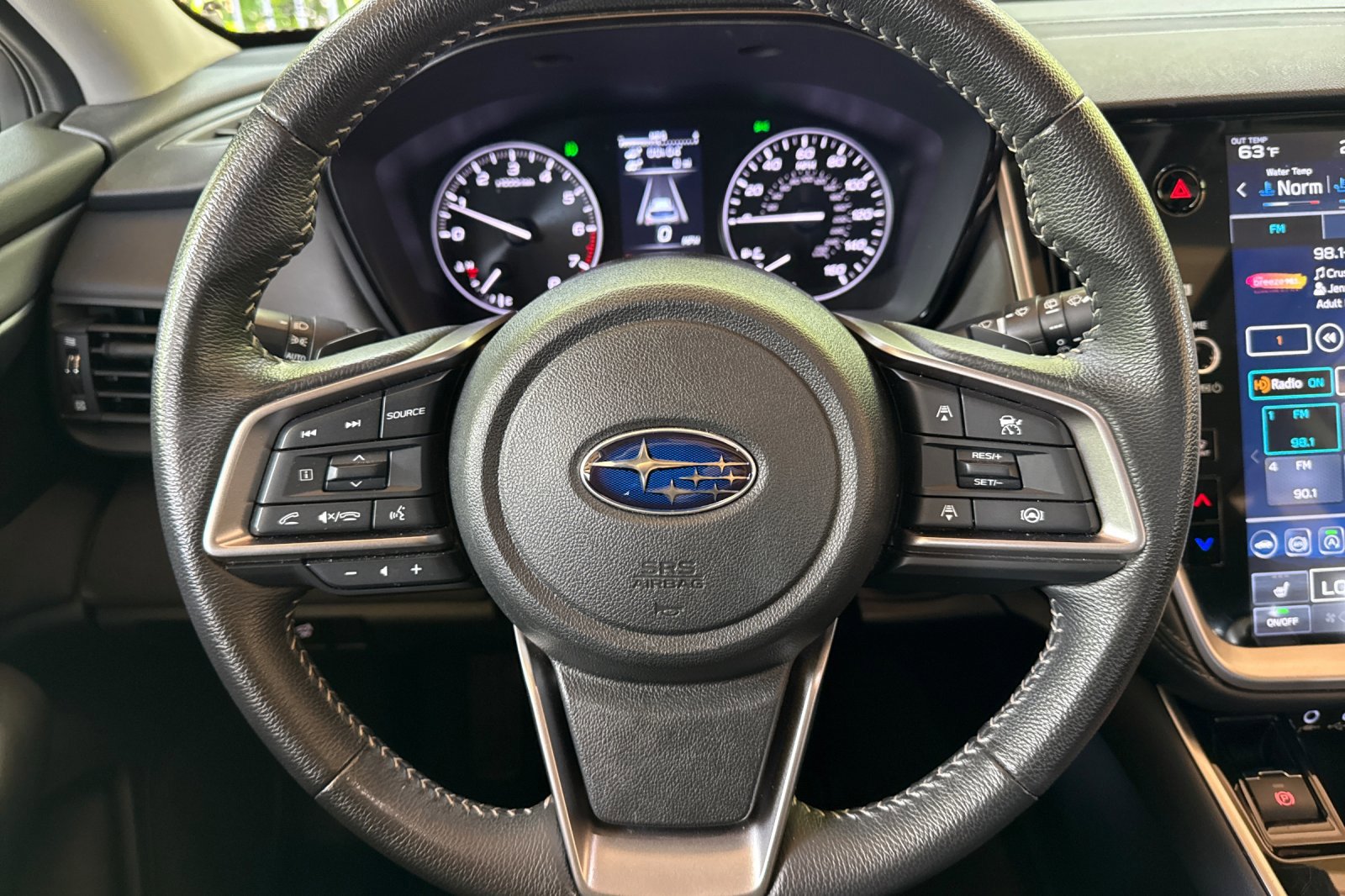 Used 2025 Subaru Outback Premium AWD/4WD image 29