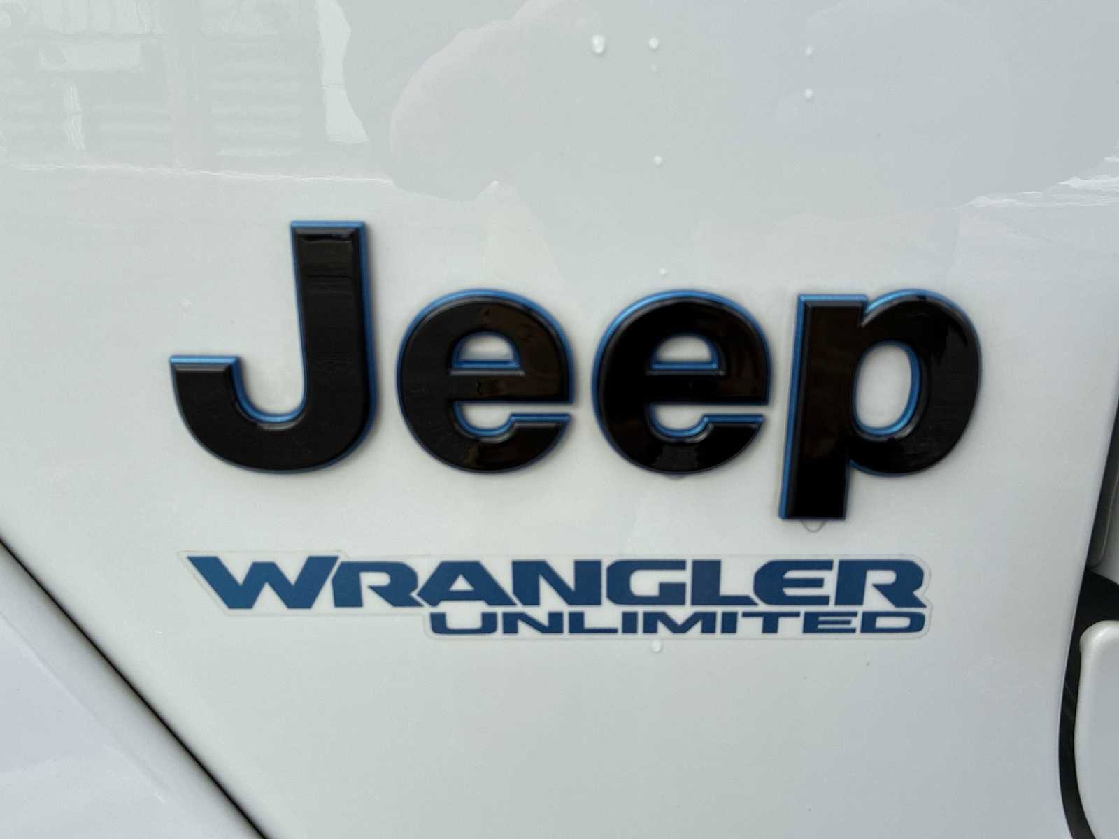 Used 2022 Jeep Wrangler Unlimited Sahara image 31