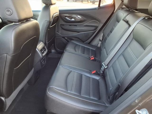 Used 2023 GMC Terrain Denali w/ Denali Premium Package image 7