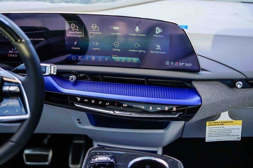 New 2026 Cadillac Optiq Sport 1 image 24