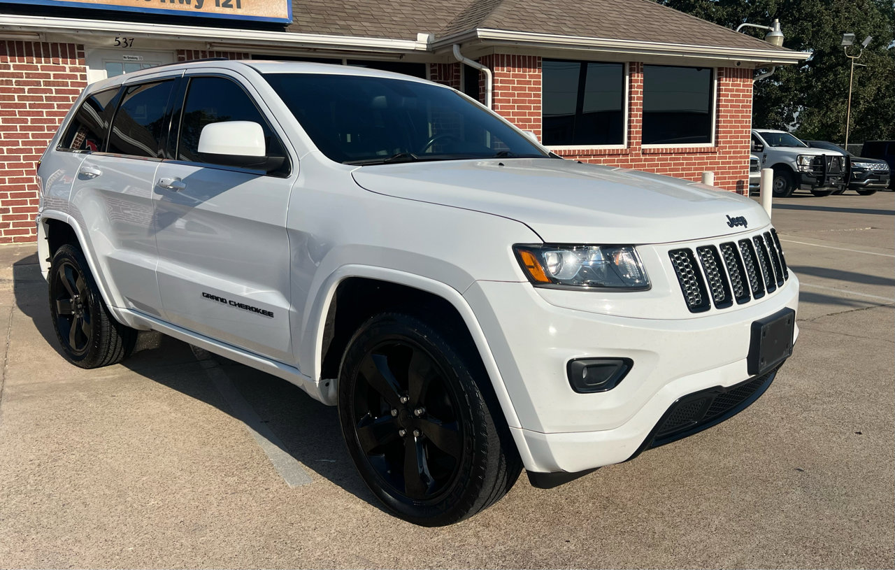 Used 2015 Jeep Grand Cherokee Altitude image 3