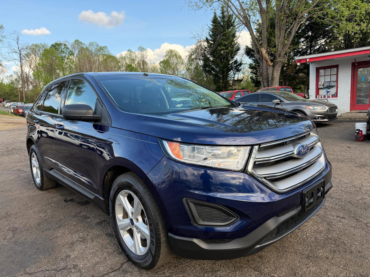 Used 2016 Ford Edge SE AWD/4WD image 3
