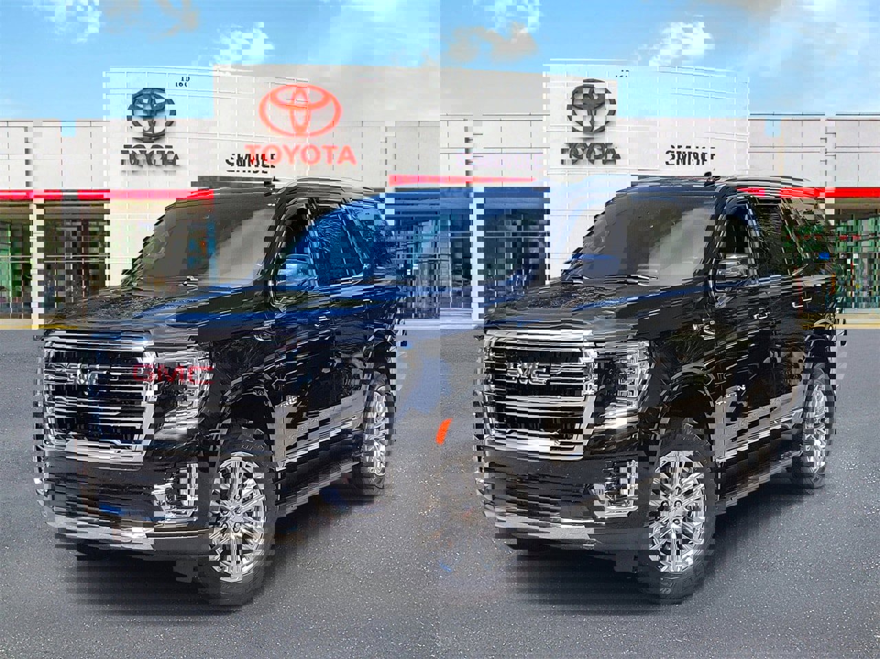 Used 2022 GMC Yukon SLT w/ SLT Premium Package