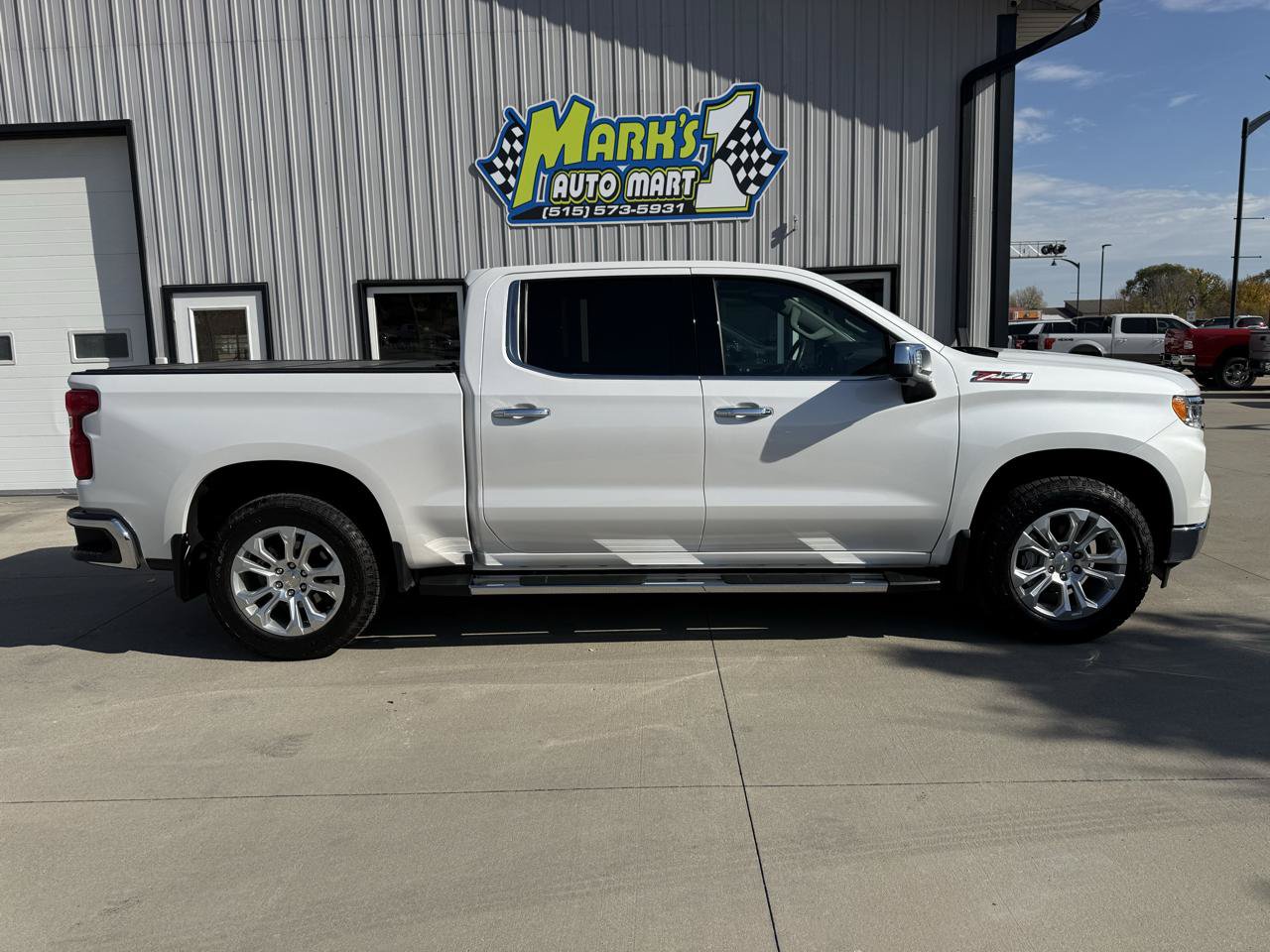 Used 2024 Chevrolet Silverado 1500 LTZ w/ LTZ Premium Package AWD/4WD image 1