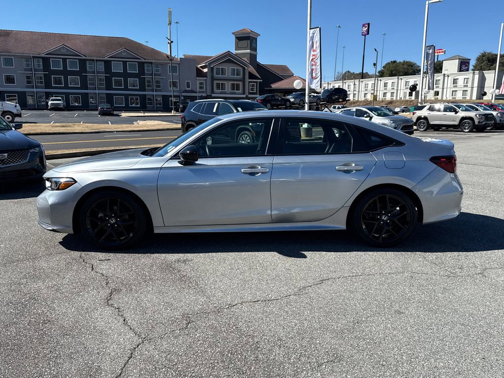 Used 2025 Honda Civic Sport image 4