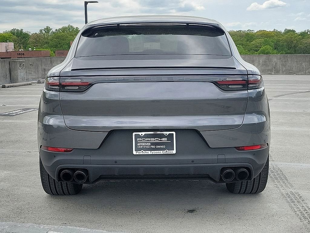 Used 2023 Porsche Cayenne Coupe image 5