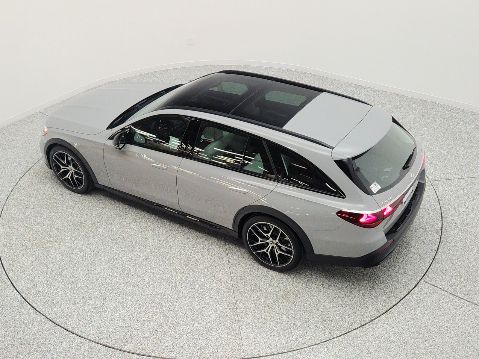 New 2026 Mercedes-Benz E 450 4MATIC All-Terrain Wagon image 23