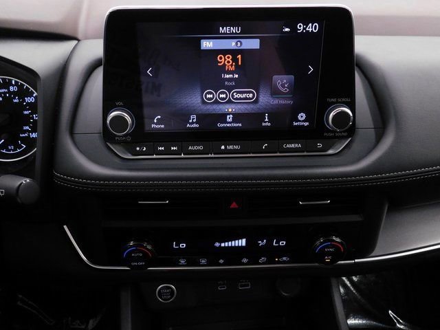 Certified 2023 Nissan Rogue SV image 38