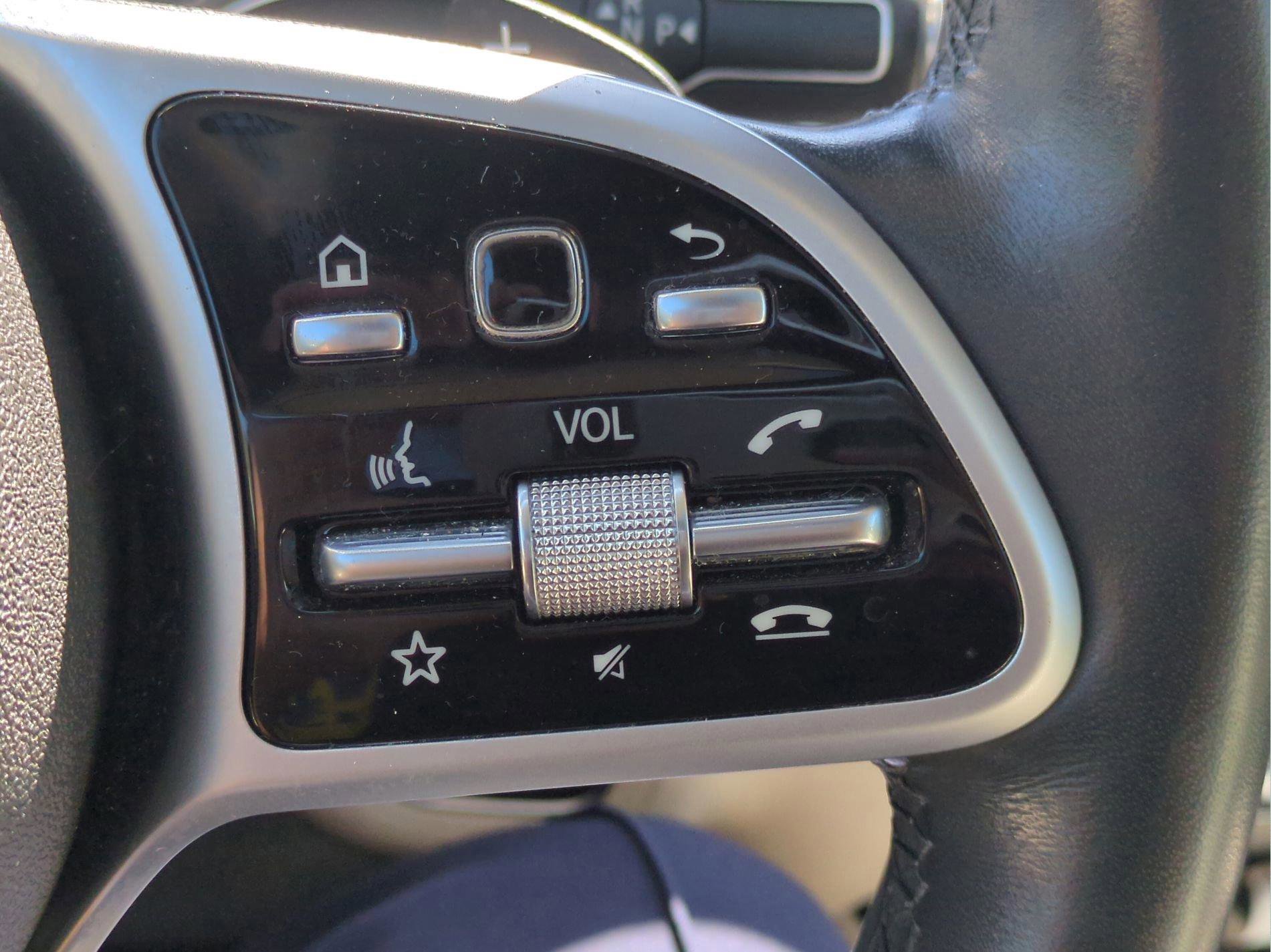 Used 2020 Mercedes-Benz GLE 350 image 27