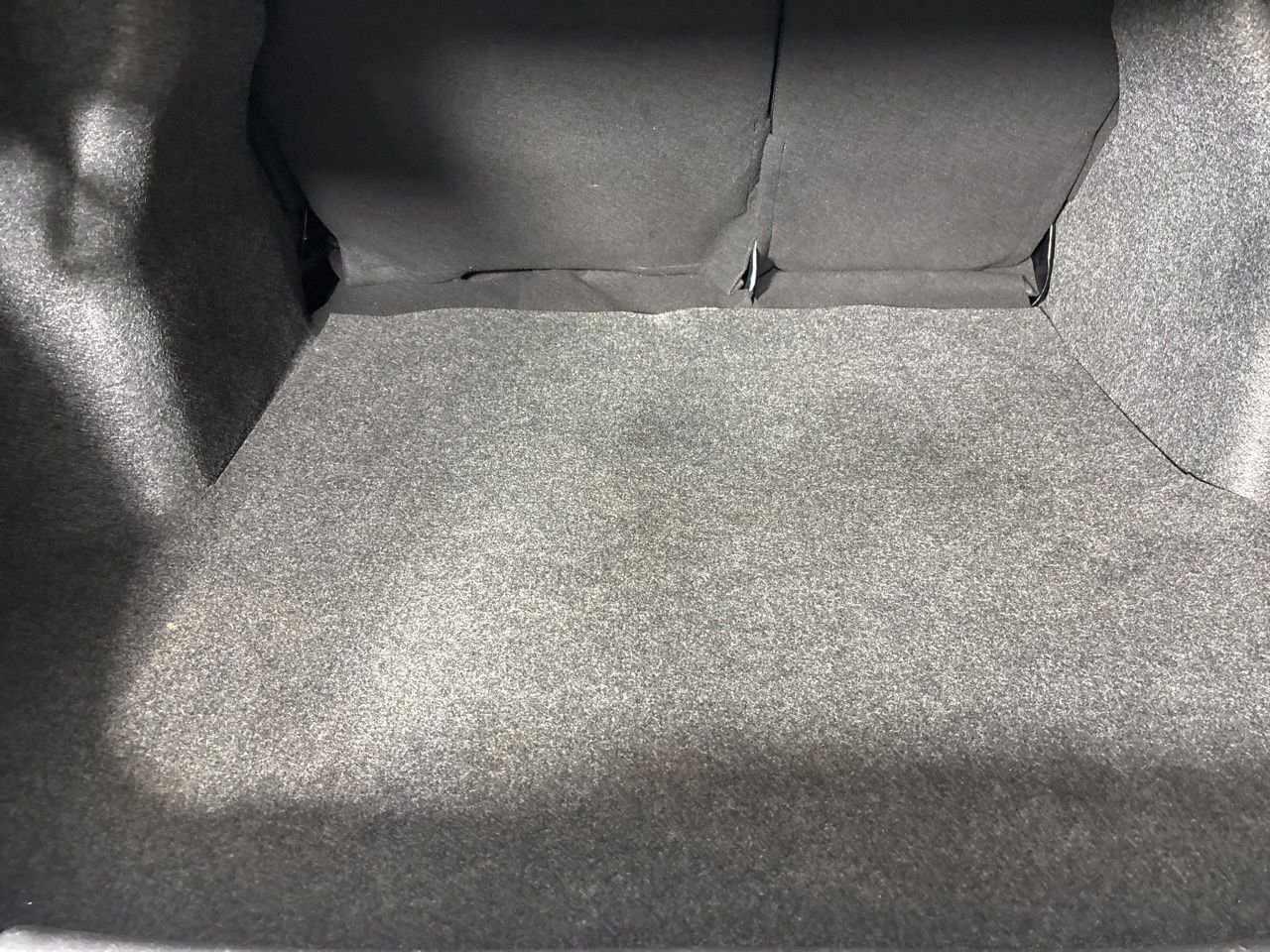 Used 2020 Nissan Versa S image 22