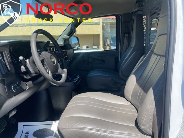 Used 2019 Chevrolet Express 2500 w/ Driver Convenience Package RWD image 9