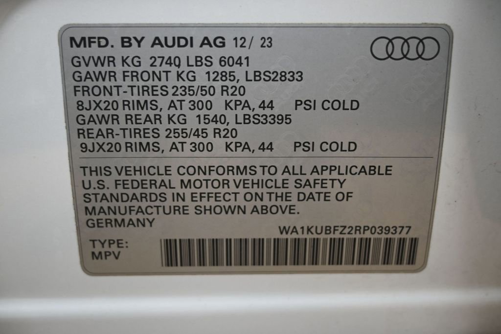 Used 2024 Audi Q4 e-tron Premium w/ Convenience Package AWD/4WD image 40