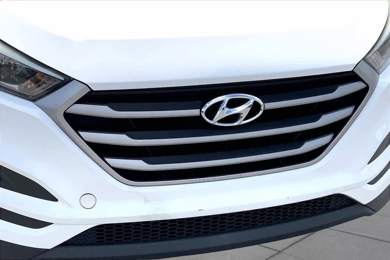 Used 2017 Hyundai Tucson SE FWD image 28