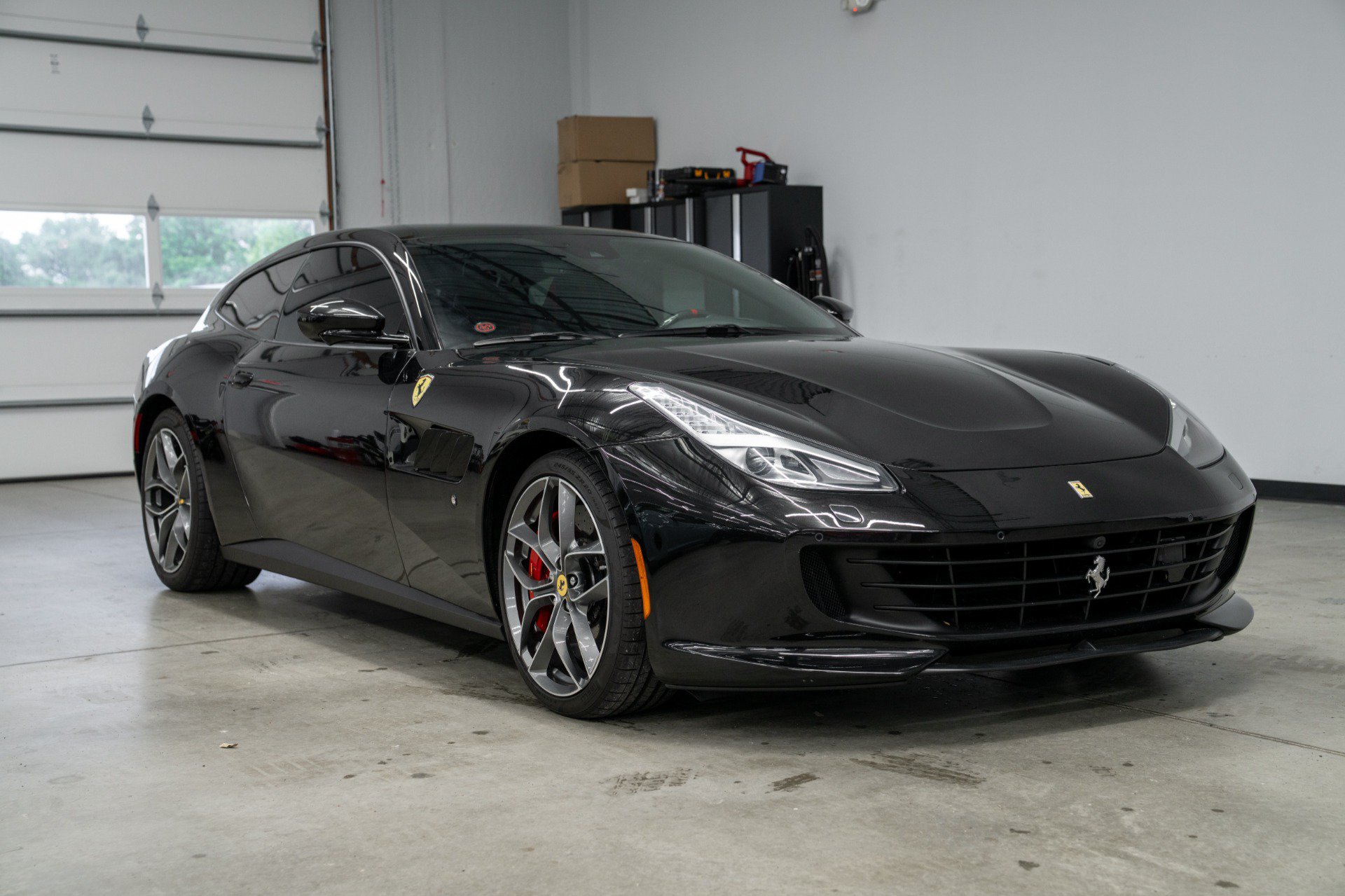 Used 2020 Ferrari GTC4Lusso T RWD image 3