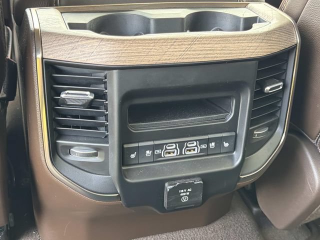 Used 2025 RAM 1500 Limited AWD/4WD image 27