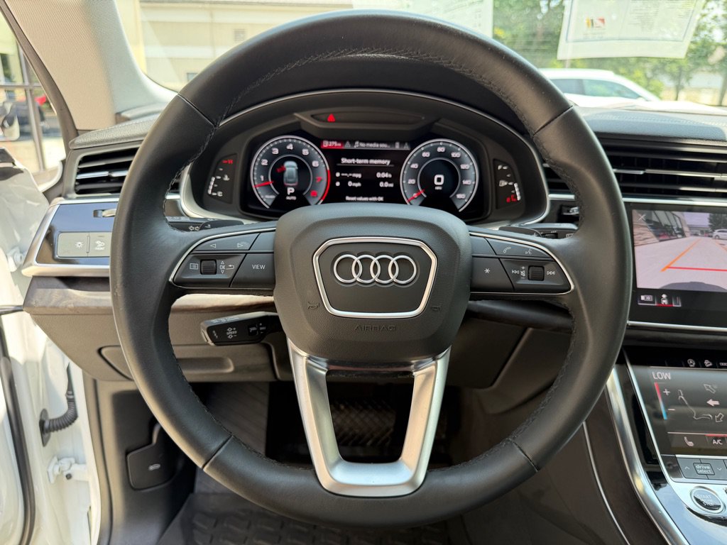 Used 2023 Audi Q8 Premium w/ Convenience Package AWD/4WD image 32