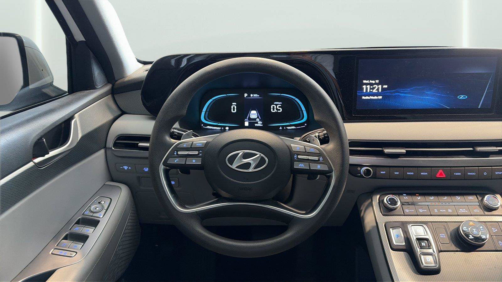 Used 2023 Hyundai Palisade SE AWD/4WD image 12