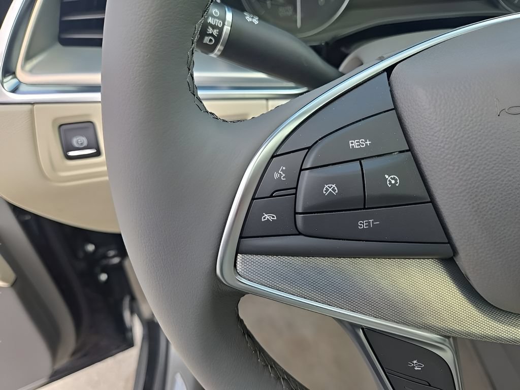 Used 2022 Cadillac XT5 Premium Luxury w/ Technology Package AWD/4WD image 13