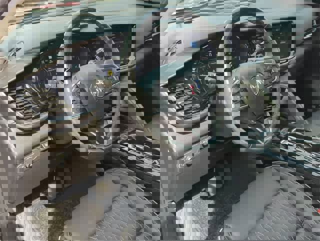 Used 2021 Buick Envision Avenir image 10