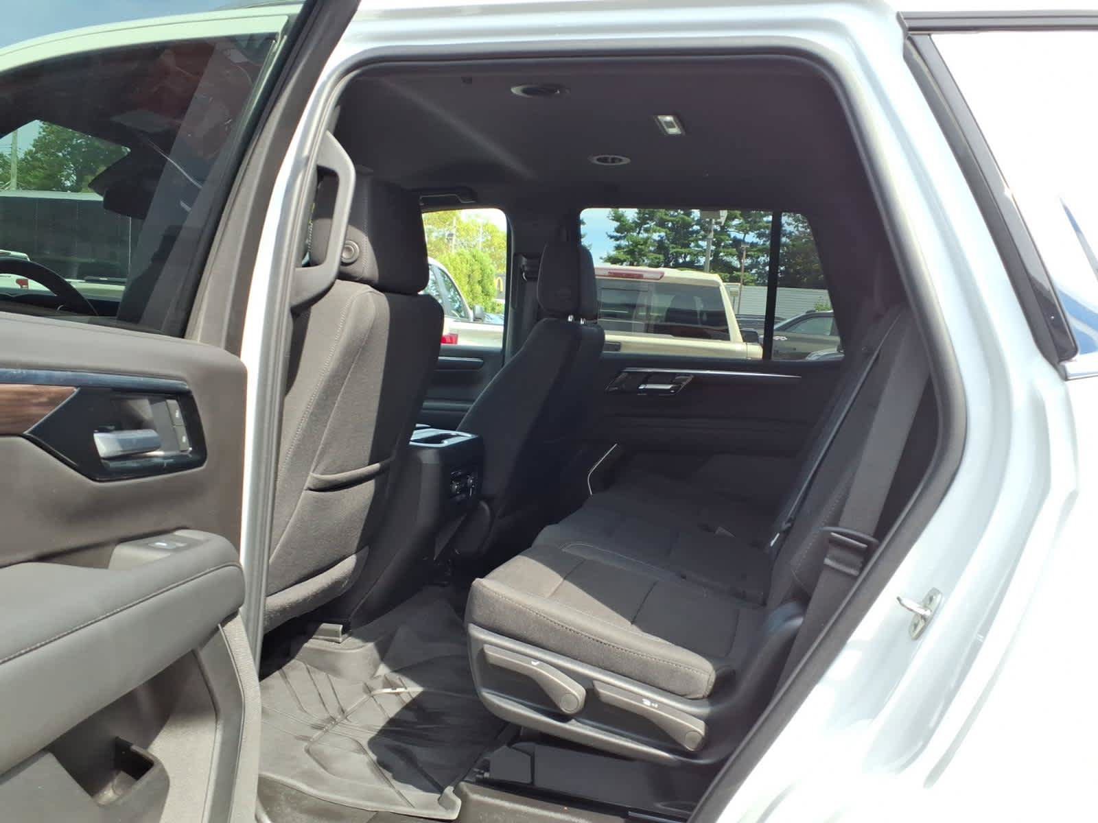 Certified 2025 Chevrolet Tahoe LS AWD/4WD image 17