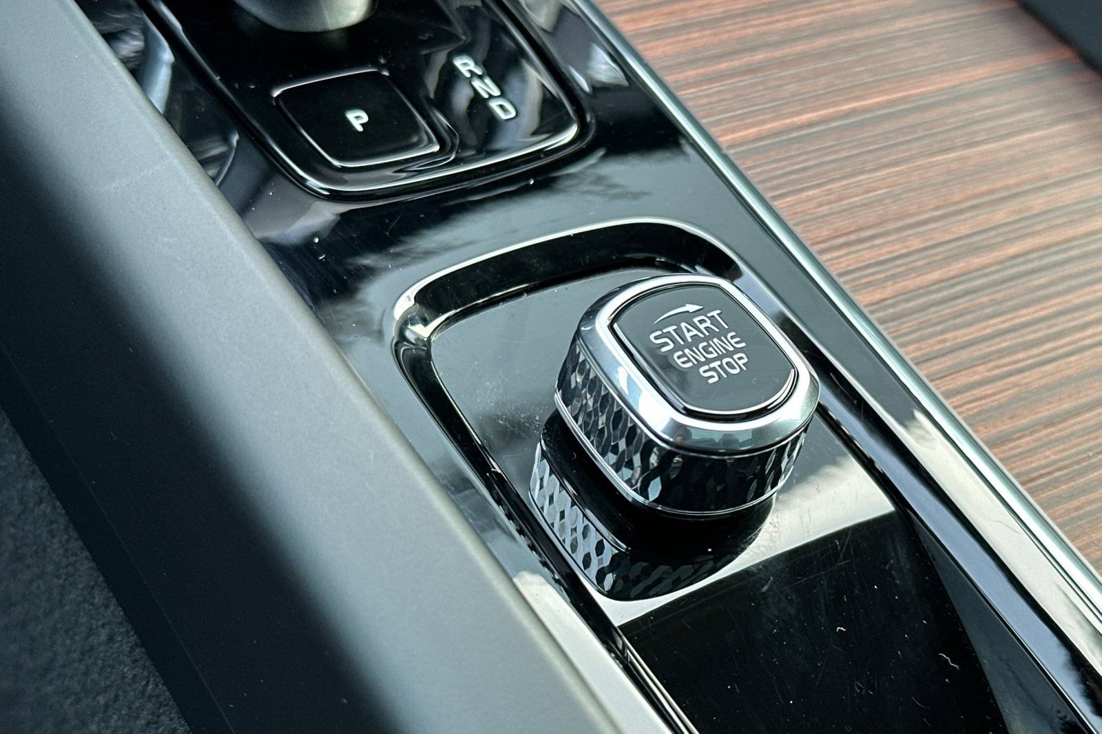 Used 2025 Volvo V60 B5 Cross Country Plus image 24