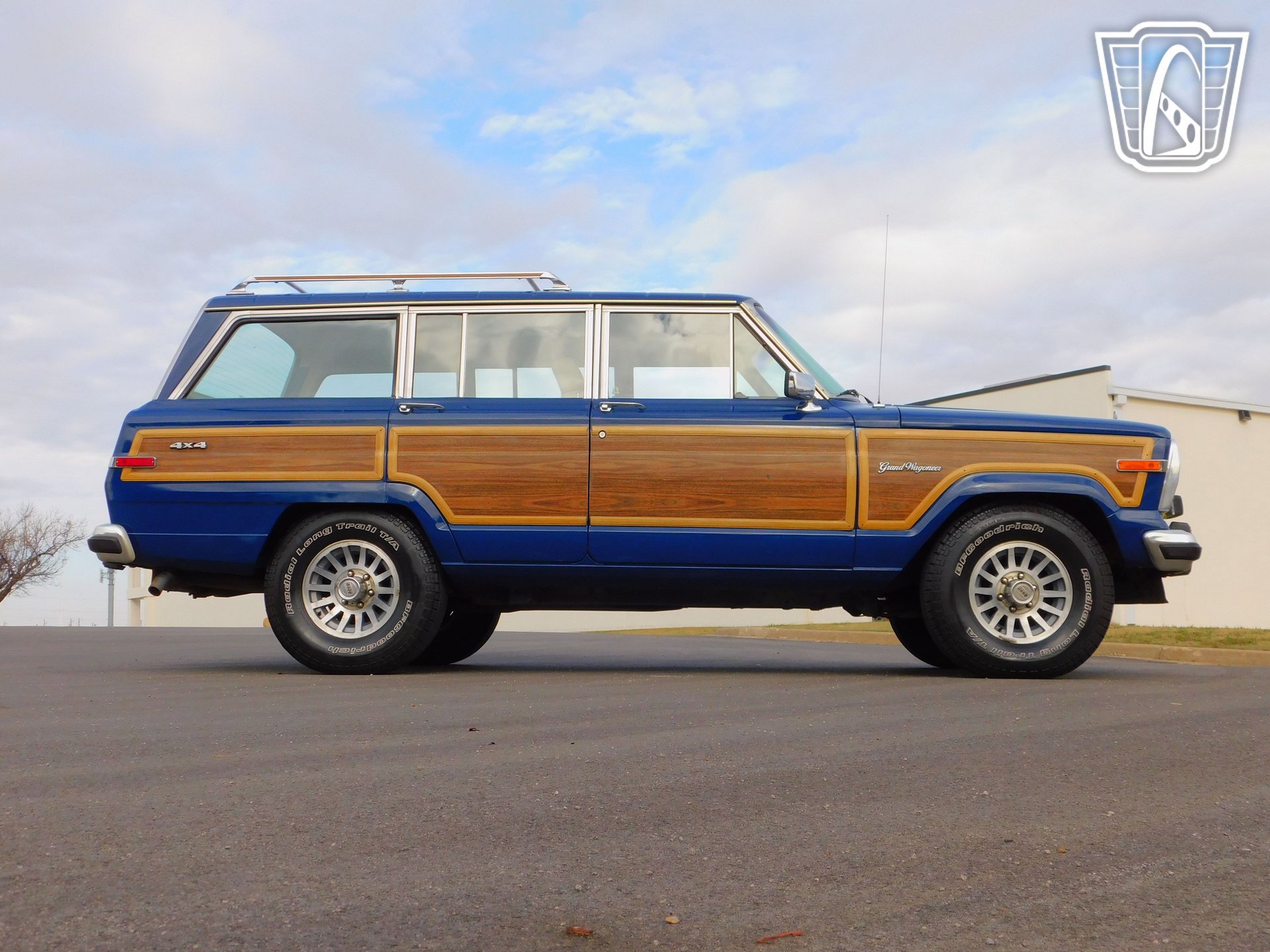 Used 1989 Jeep Grand Wagoneer AWD/4WD image 31