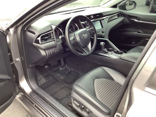 Used 2020 Toyota Camry SE FWD image 7
