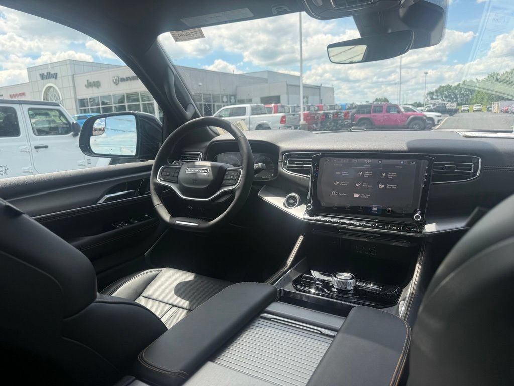 New 2026 Jeep Grand Wagoneer 4WD image 61