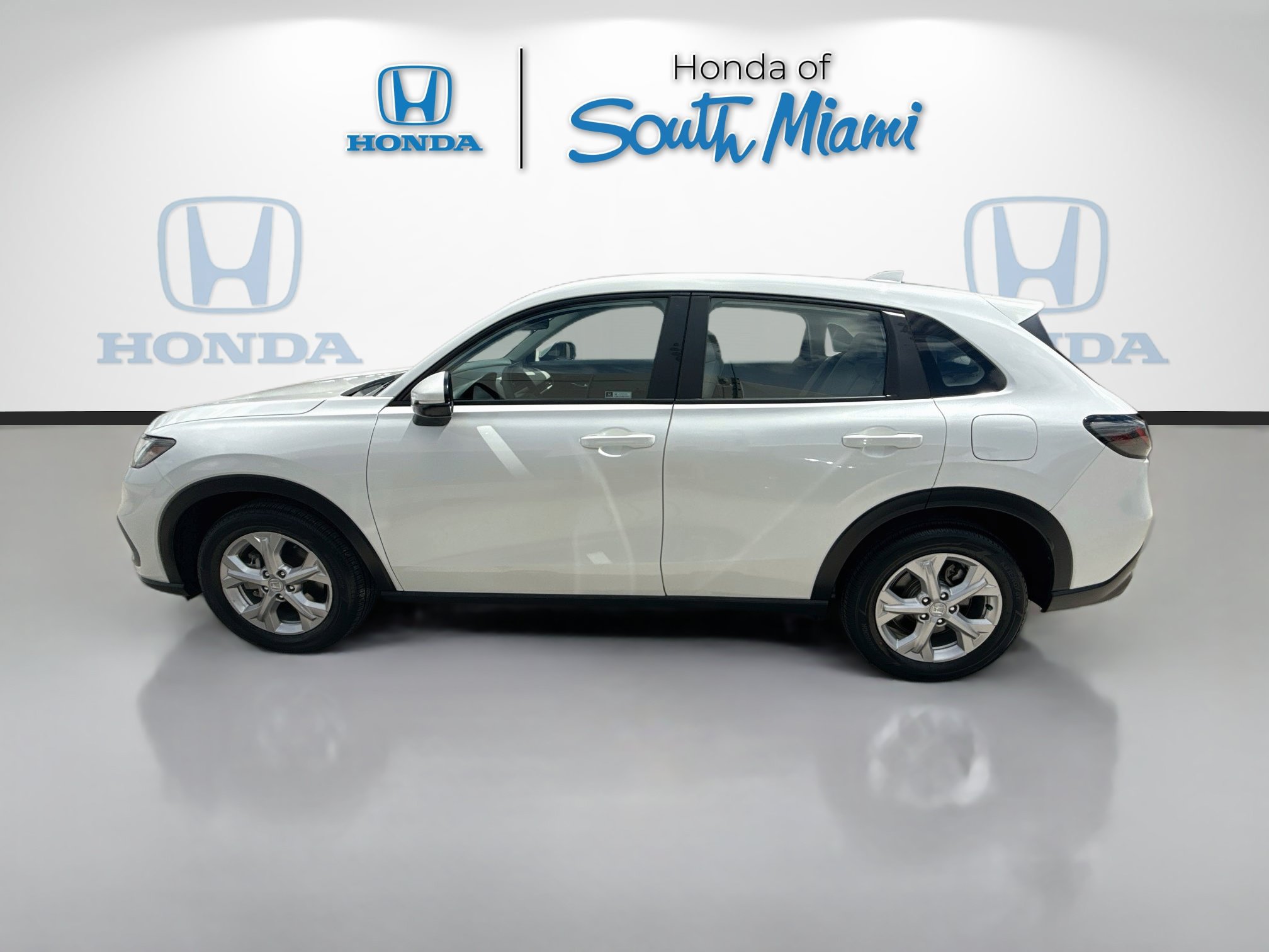 Used 2024 Honda HR-V LX image 4