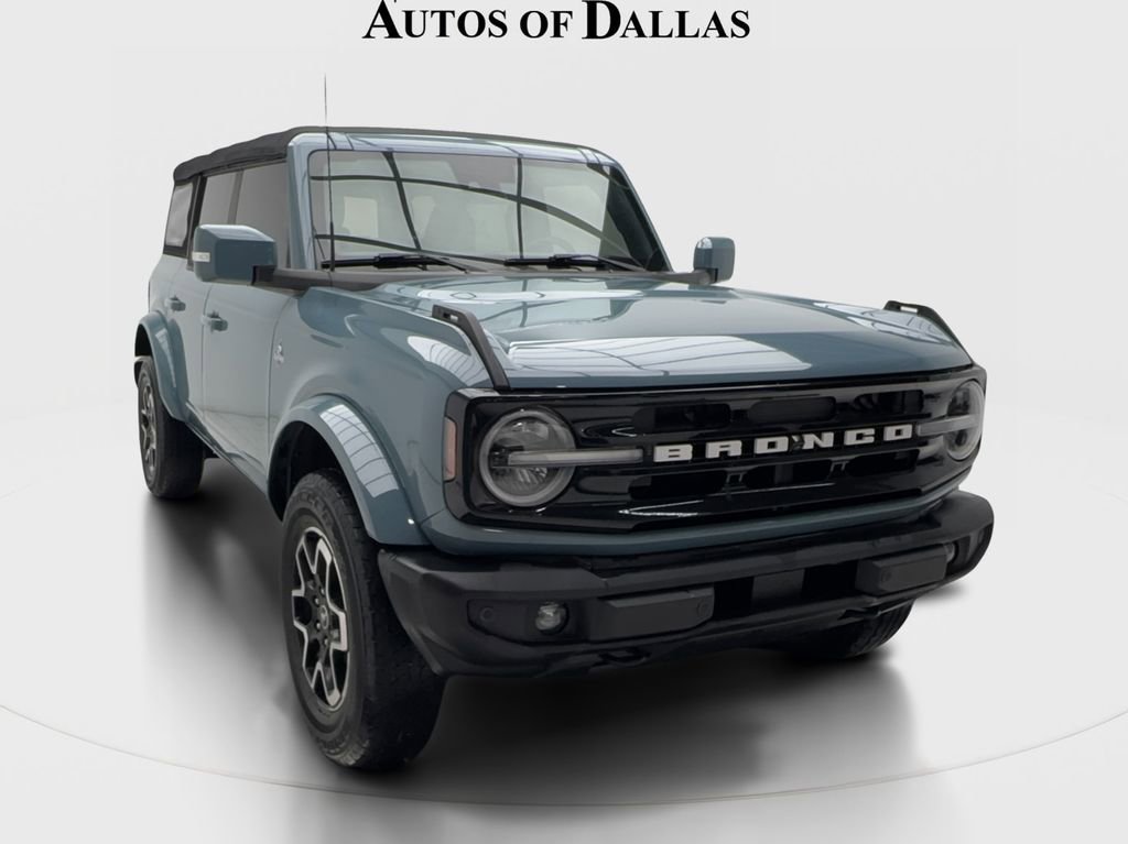 Used 2022 Ford Bronco Outer Banks AWD/4WD image 2