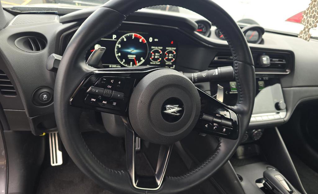 Certified 2024 Nissan Z Performance w/ Floor Mat Package image 7