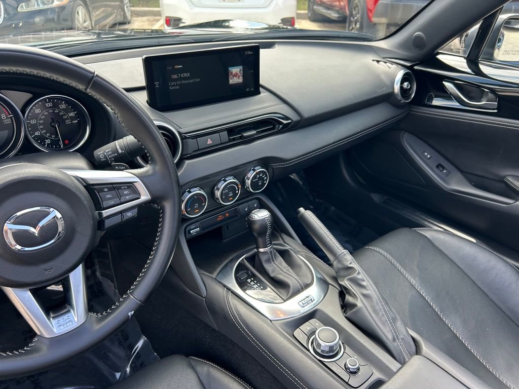 Used 2025 MAZDA MX-5 Miata RF Grand Touring RWD image 16