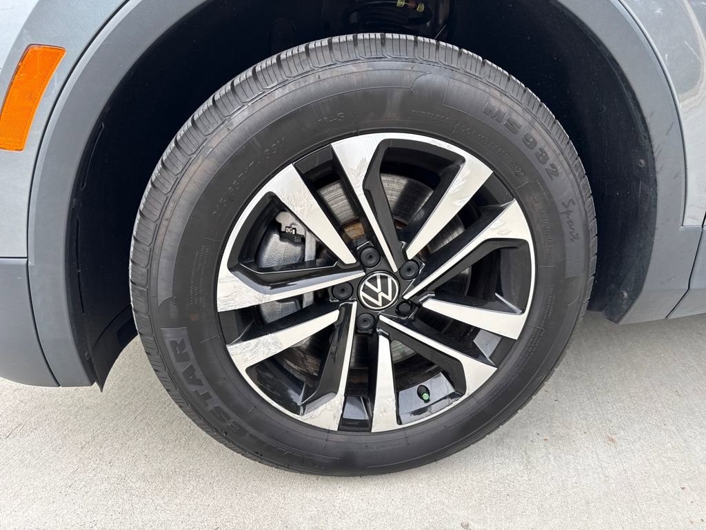 Used 2023 Volkswagen Tiguan S image 11