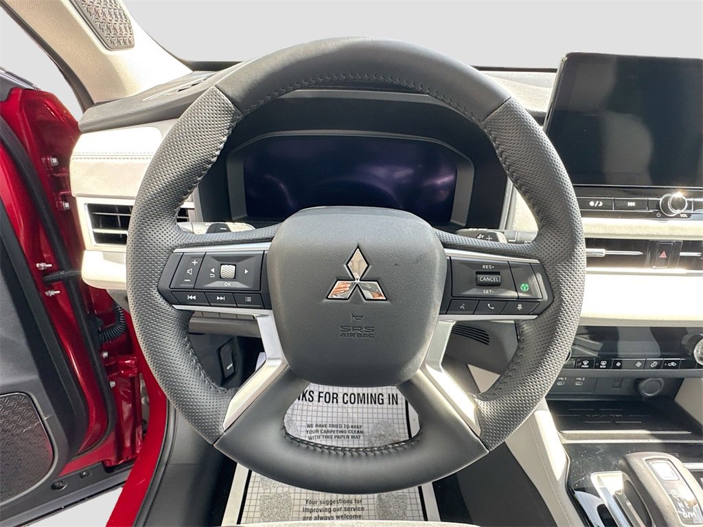 New 2025 Mitsubishi Outlander SE image 11