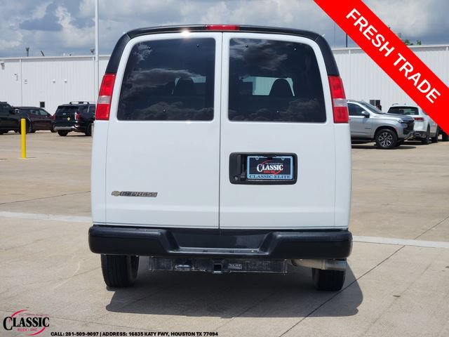 Used 2025 Chevrolet Express 3500 LS RWD image 6