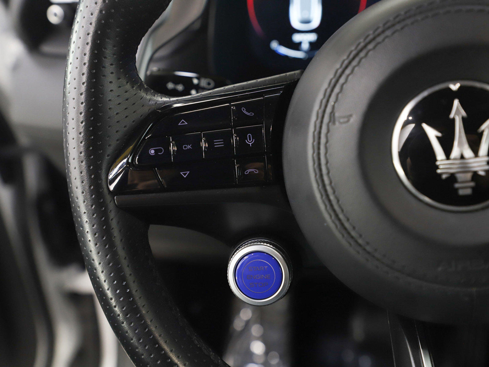 Used 2024 Maserati Grecale GT image 24