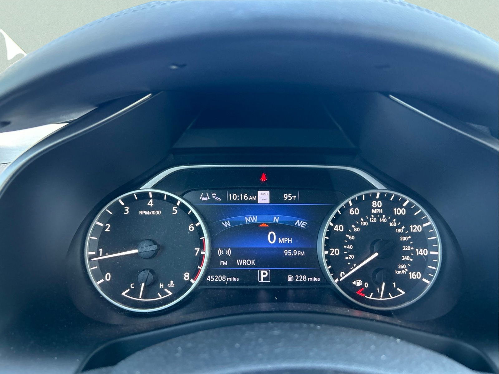 Used 2020 Nissan Murano SL w/ Moonroof Package FWD image 26