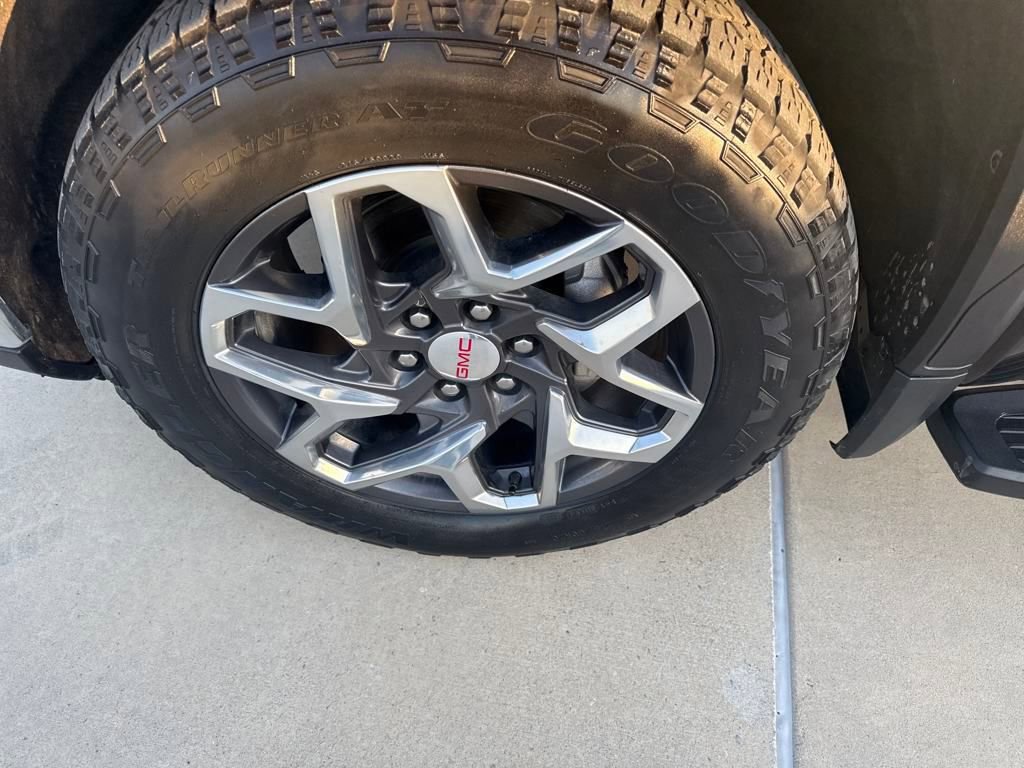 Used 2023 GMC Sierra 1500 SLT image 5