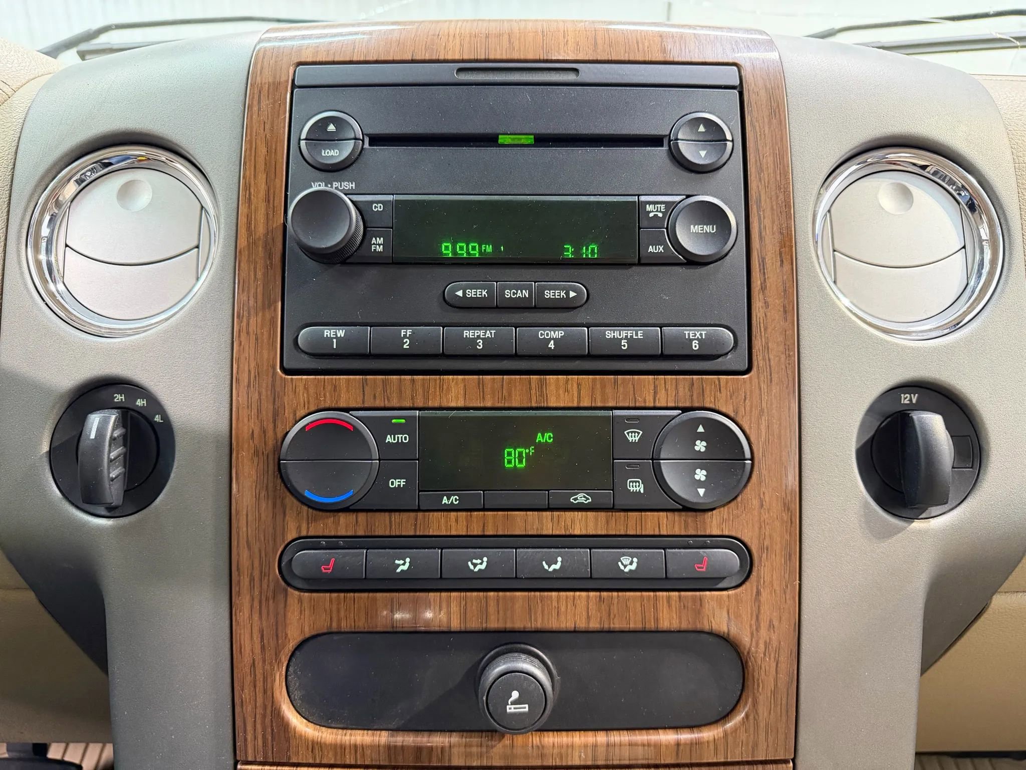 Used 2004 Ford F150 Lariat AWD/4WD image 21