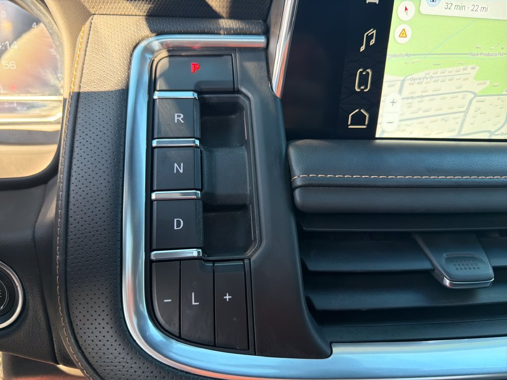 Used 2022 GMC Yukon AT4 w/ Max Trailering Package AWD/4WD image 30