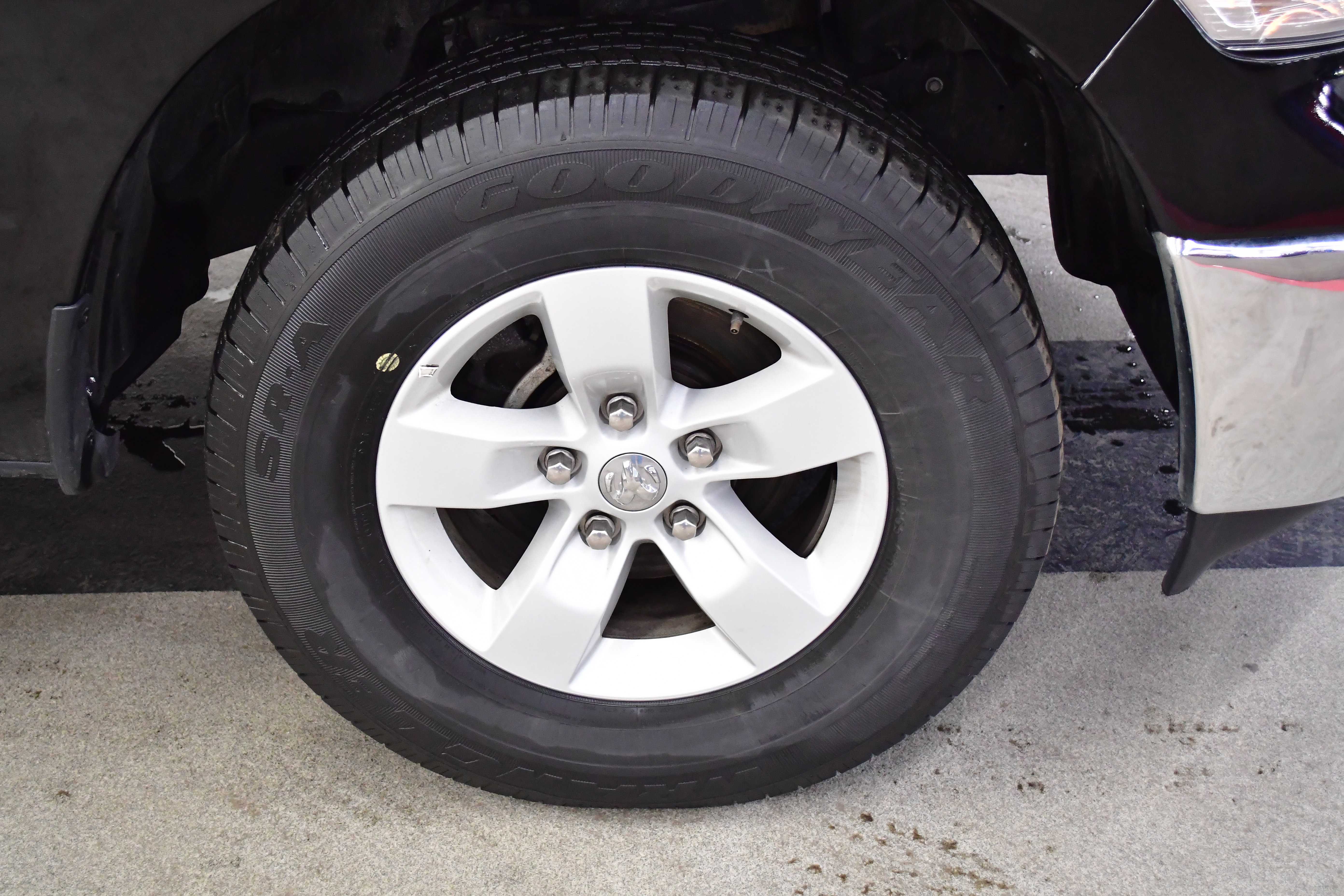 Used 2023 RAM 1500 Classic SLT w/ Trailer & Traction Group image 53