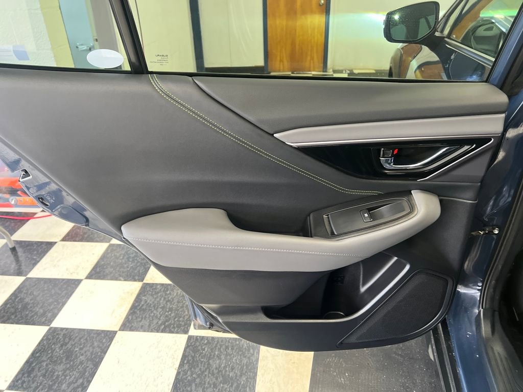 Used 2024 Subaru Outback Onyx Edition w/ Popular Package #2 image 36