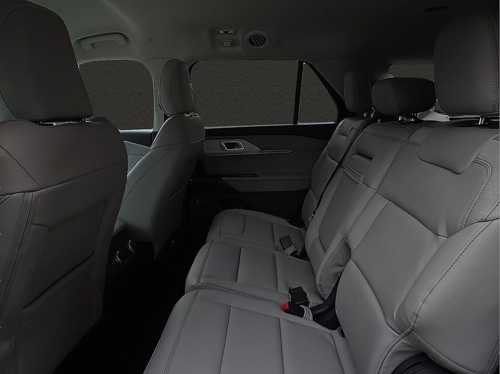 New 2025 Ford Explorer Active w/ Active Comfort Package image 10