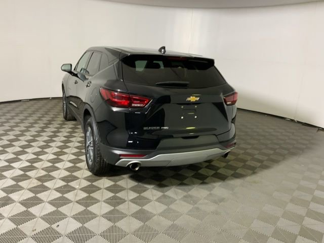 Used 2025 Chevrolet Blazer LT image 11