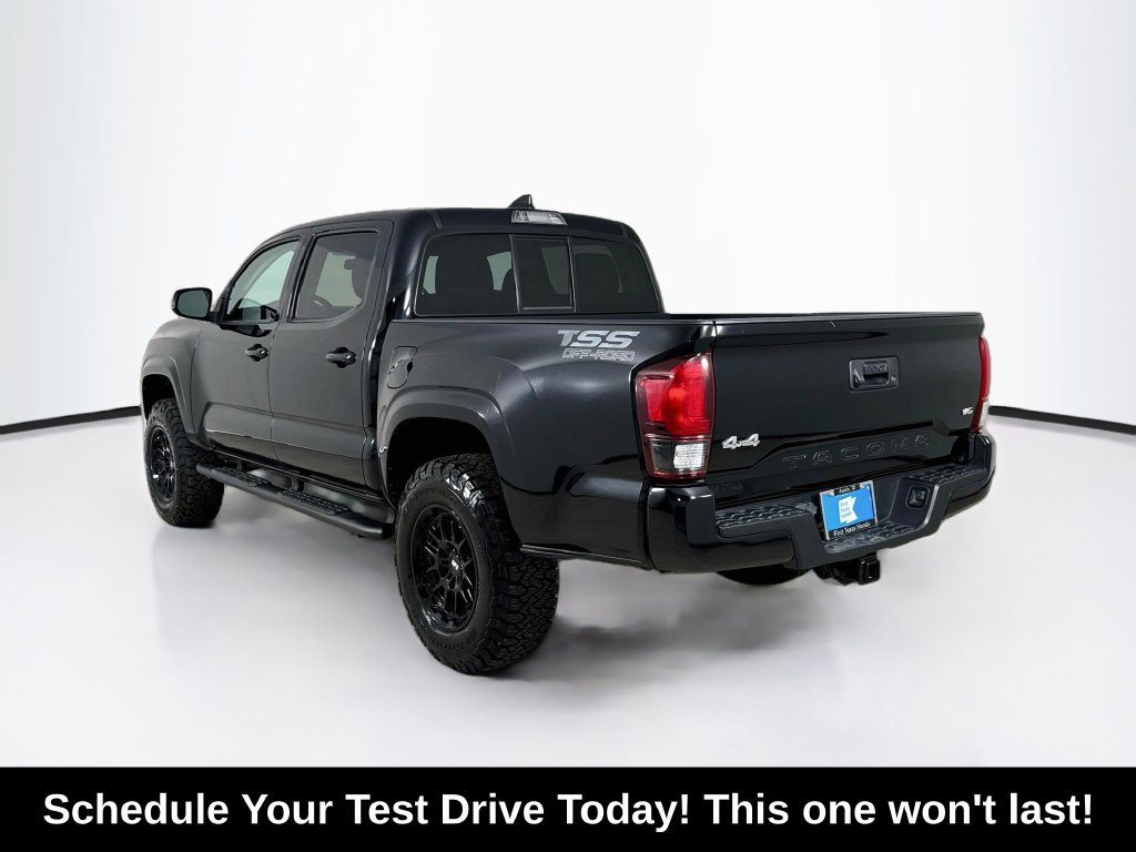 Used 2022 Toyota Tacoma SR AWD/4WD image 5