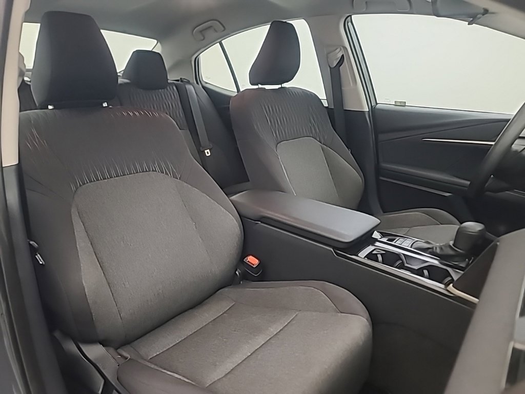 Used 2025 Toyota Camry LE FWD image 17