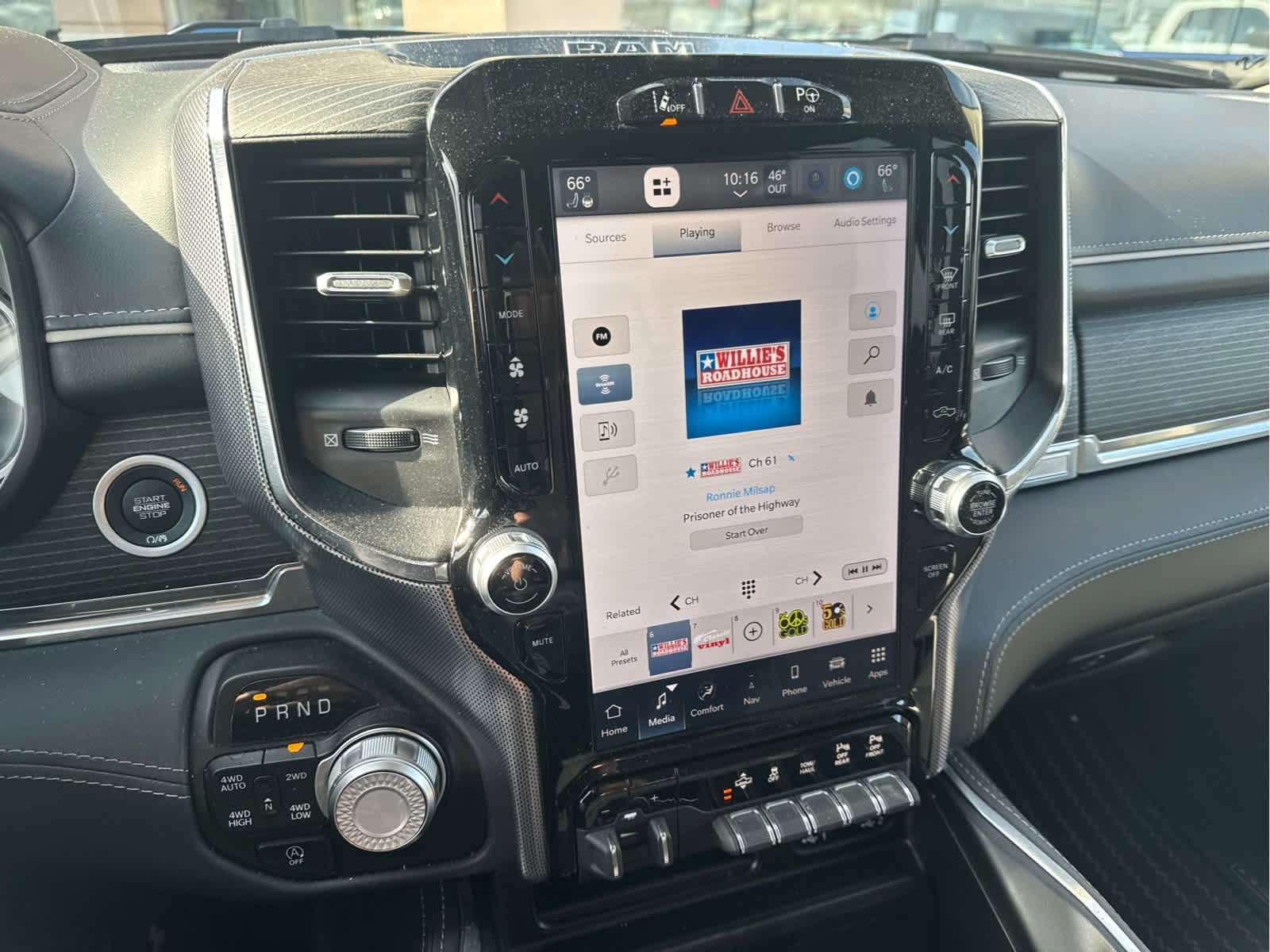 Used 2024 RAM 1500 Limited image 11